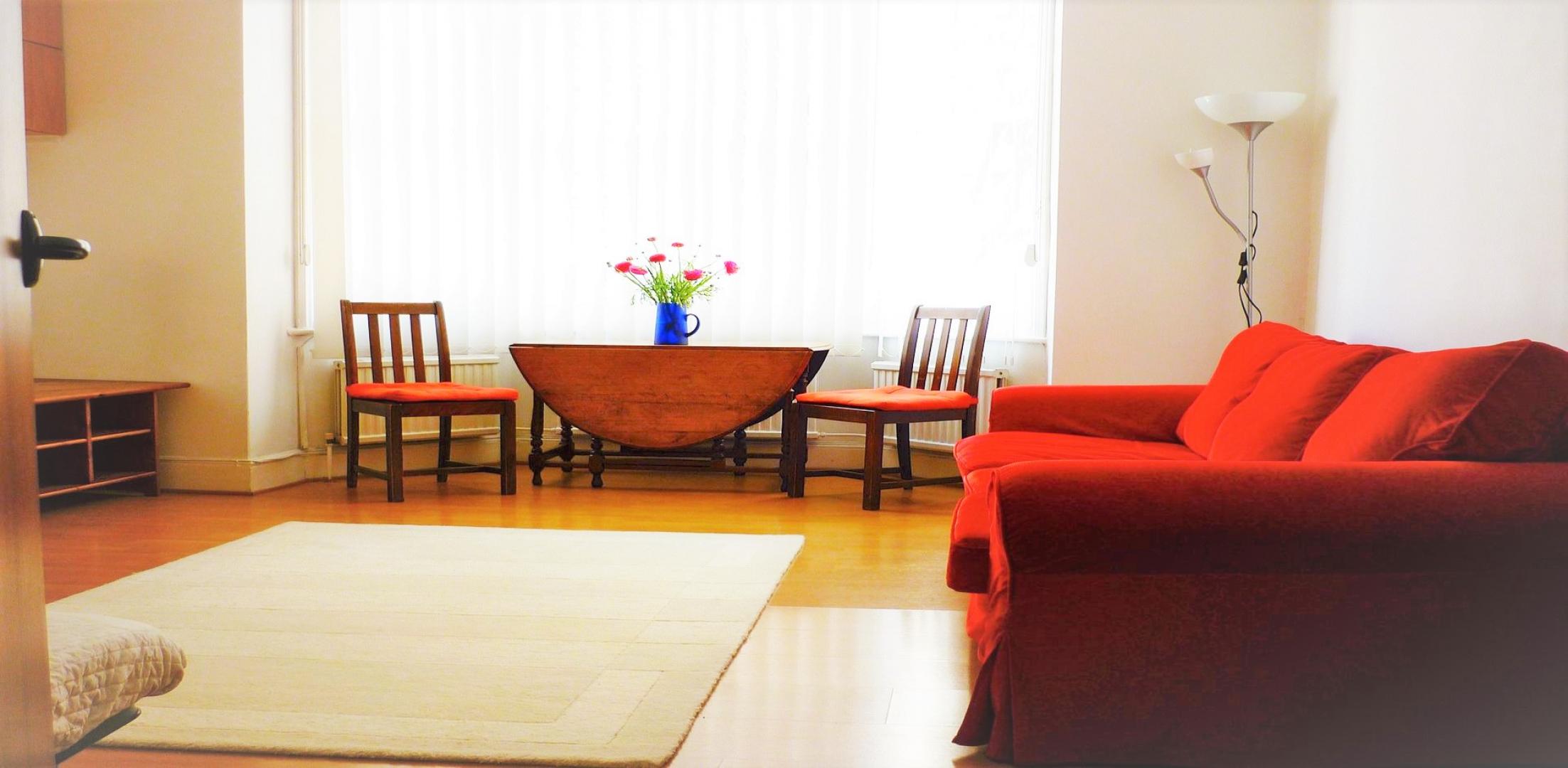 			SIZEABLE ONE BEDROOM GARDEN APARTMENT NW6, 1 Bedroom, 1 bath, 1 reception Flat			 Gascony Avenue, WEST HAMPSTEAD